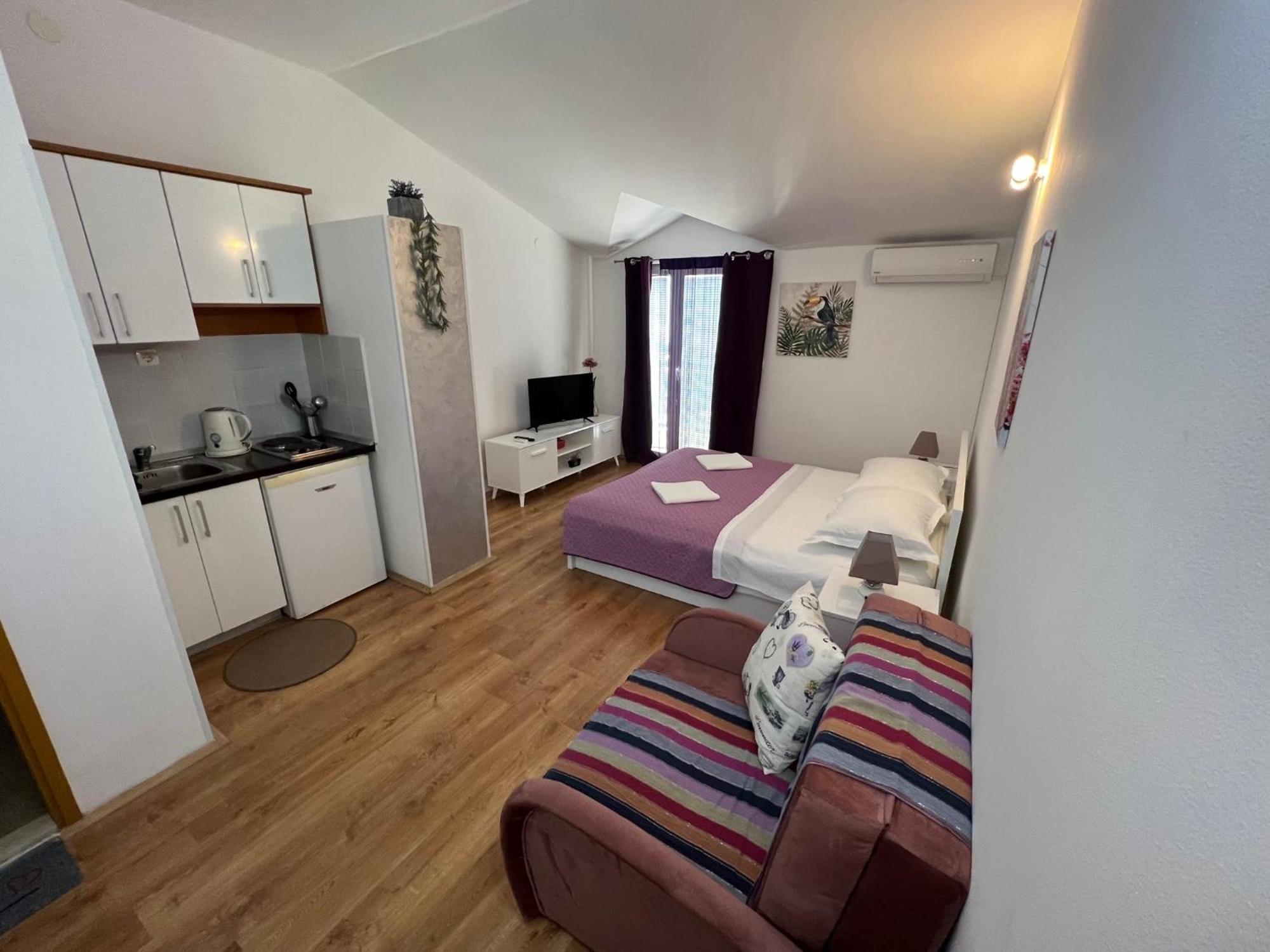 Apartments Mateljak Gradac  Exteriör bild