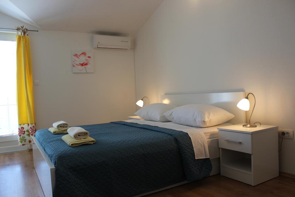 Apartments Mateljak Gradac  Exteriör bild